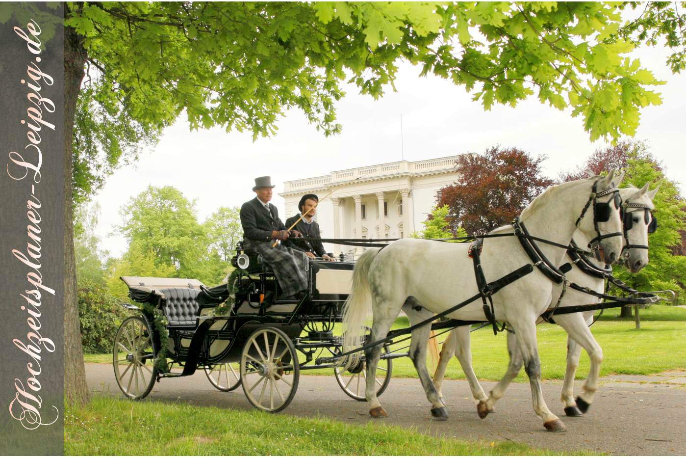 Hochzeitskutschfahrt durch den Agra Park